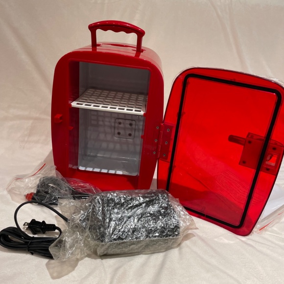 Portable Mini Fridge - Picture 10 of 16